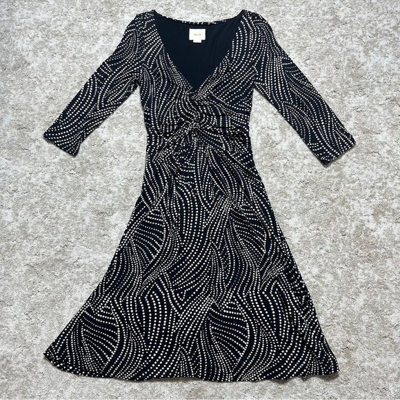 ANTHROPOLOGIE MAEVE BLACK AND WHITE 3/4 SLEEVE DRESS. SIZE XS - Picture 1 of 6